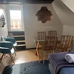 Apt With Balcony Near Rossio
